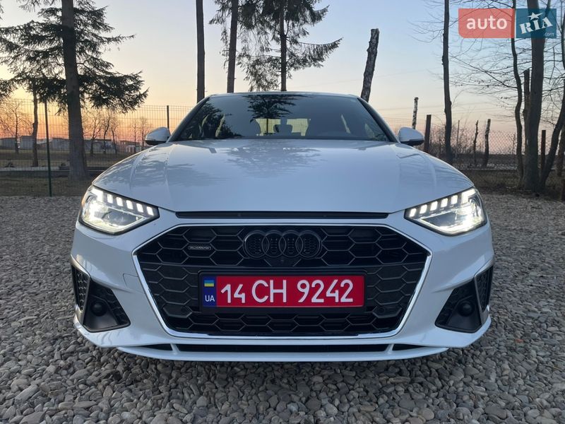 Седан Audi A4 2023 в Стрые