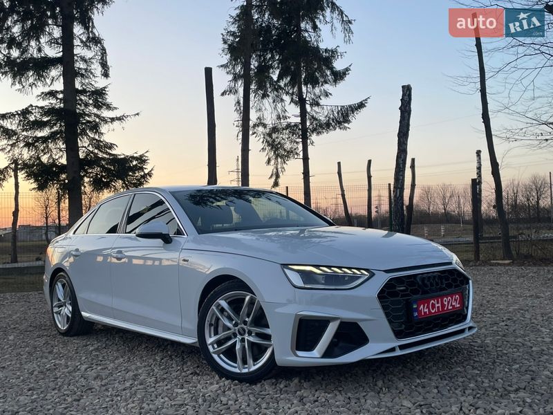 Седан Audi A4 2023 в Стрые