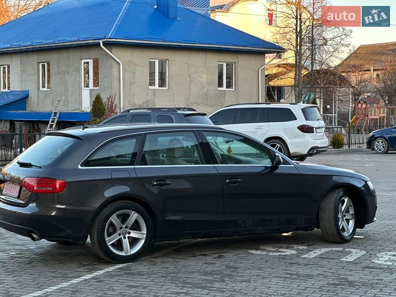 Универсал Audi A4 2009 в Киверцах