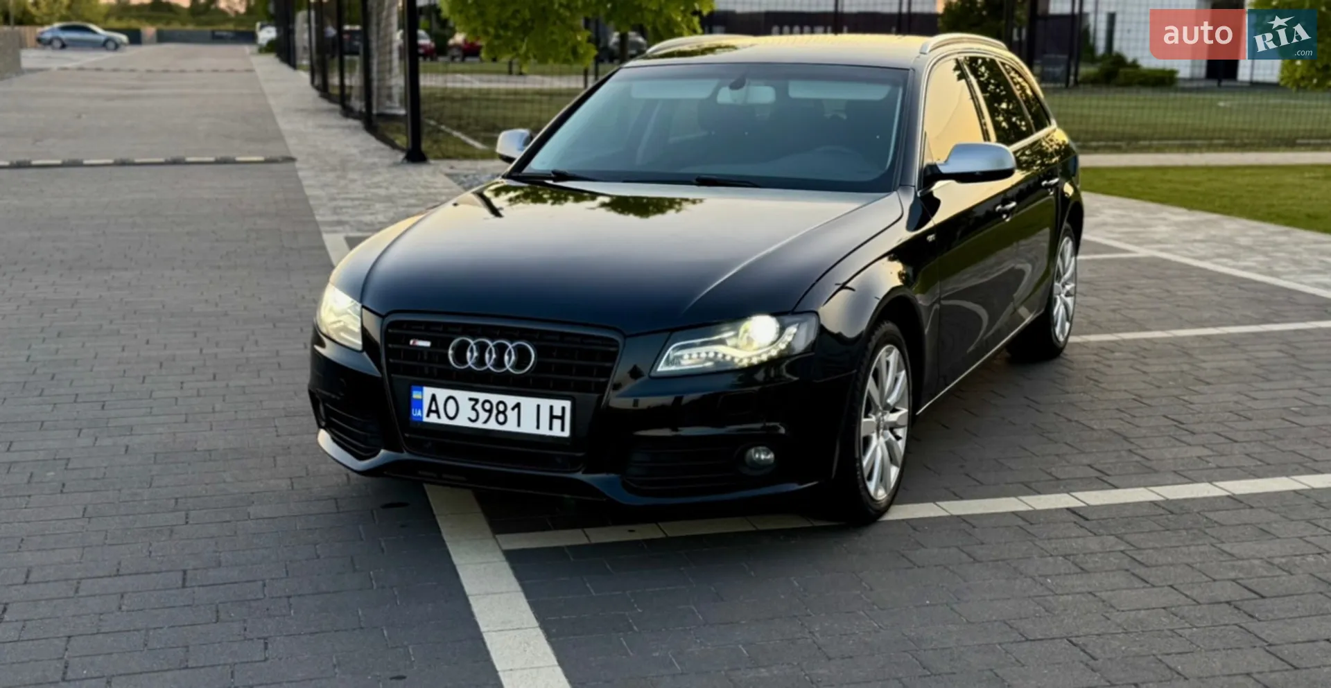 2011 Audi A4 - мініатюра 2