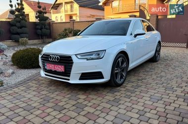 Седан Audi A4 2020 в Мукачевому