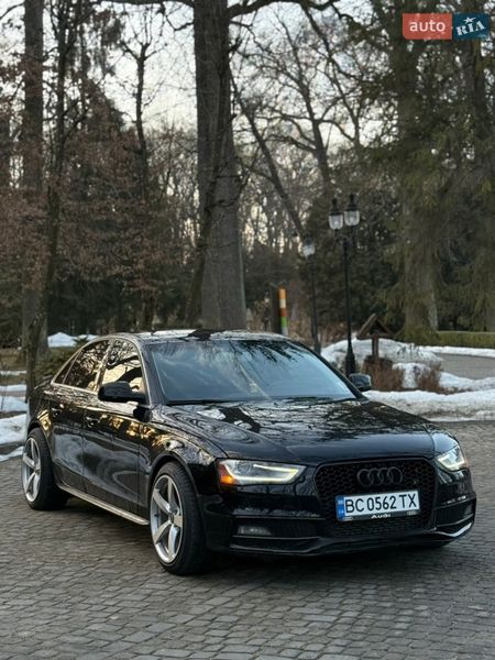 Седан Audi A4 2013 в Львове