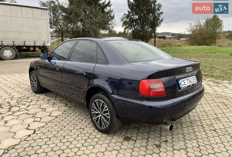 Седан Audi A4 1997 в Чернівцях