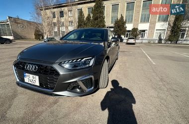 Седан Audi A4 2022 в Днепре