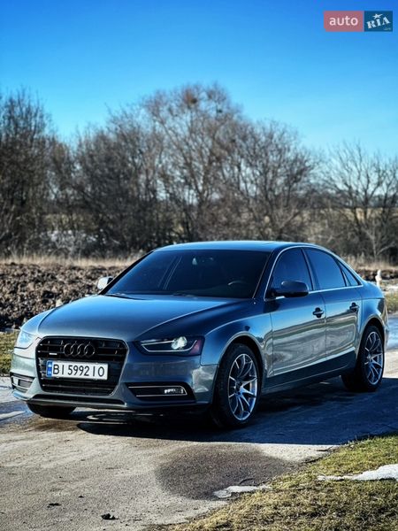 Седан Audi A4 2012 в Лубнах