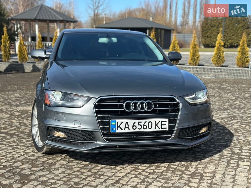 Седан Audi A4 2015 в Луцьку