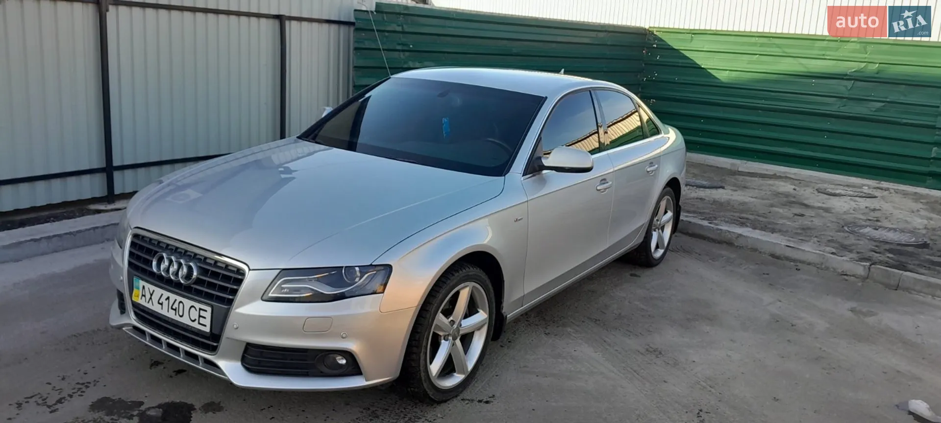 2010 Audi A4 - мініатюра 3