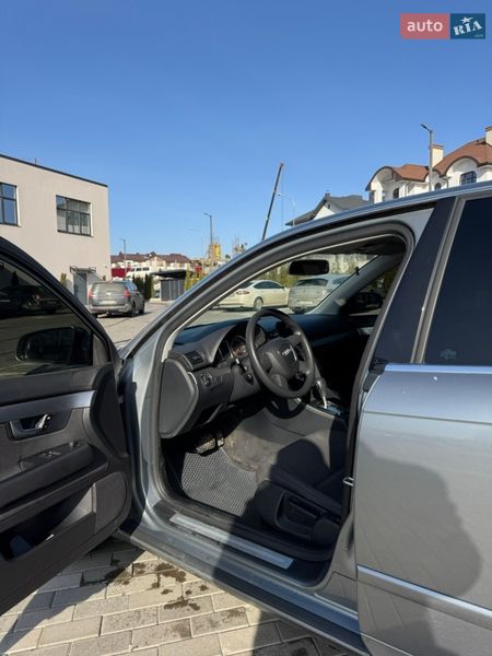 Седан Audi A4 2006 в Рівному