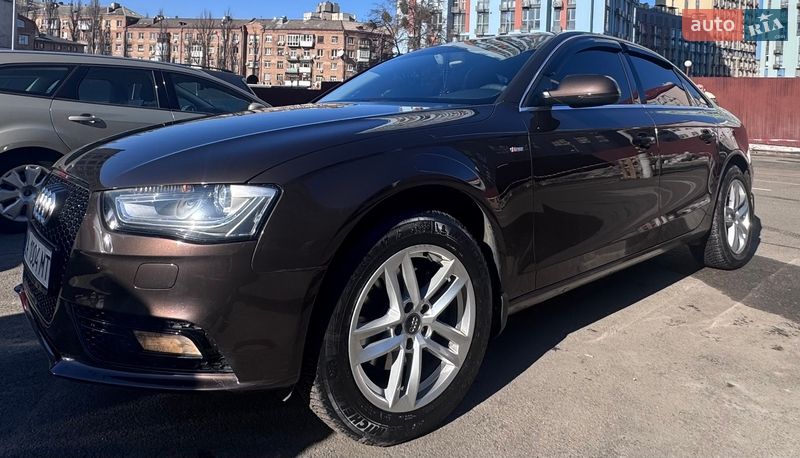 Седан Audi A4 2014 в Киеве