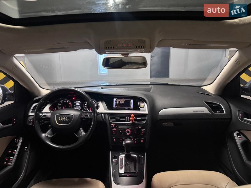 Седан Audi A4 2013 в Виннице