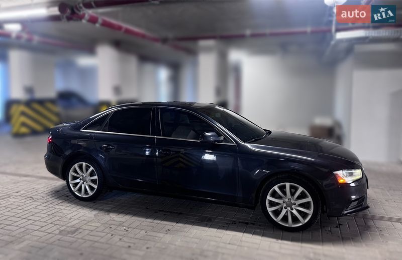 Седан Audi A4 2013 в Виннице