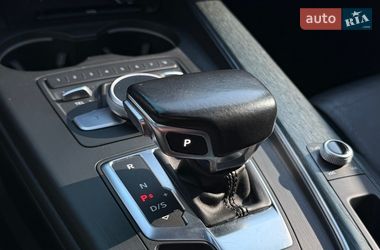 Седан Audi A4 2017 в Дніпрі
