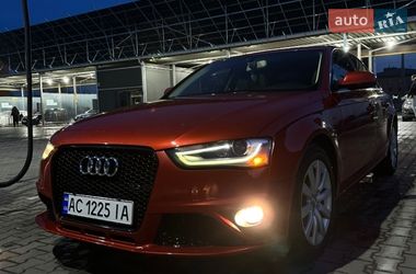Седан Audi A4 2012 в Луцке