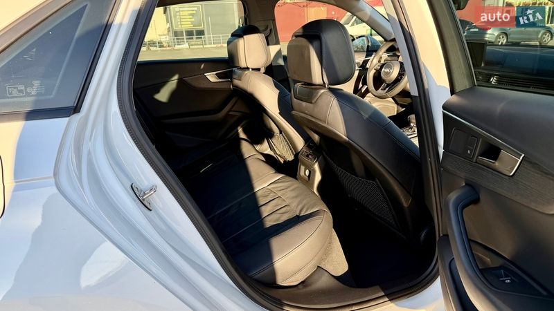 Седан Audi A4 2018 в Києві