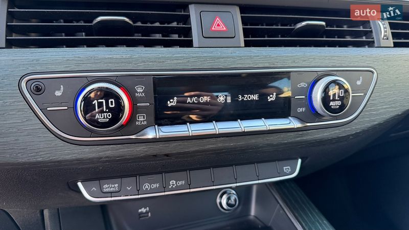 Седан Audi A4 2018 в Києві