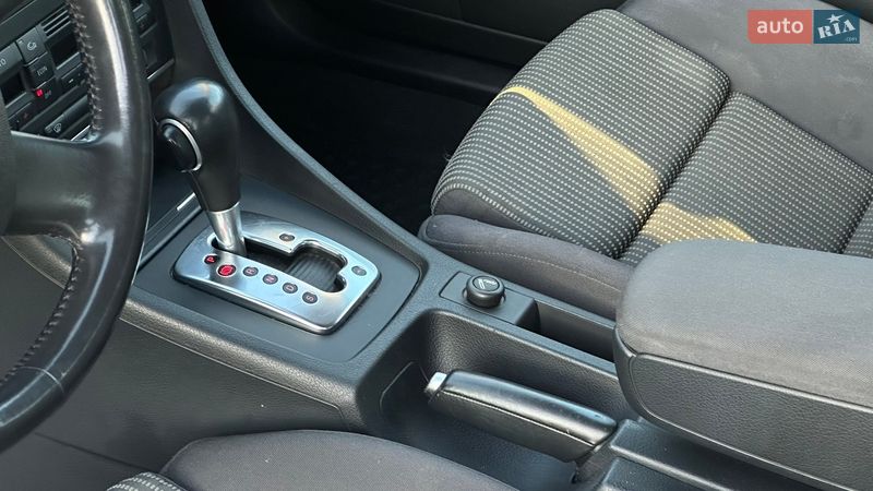 Седан Audi A4 2005 в Самборе