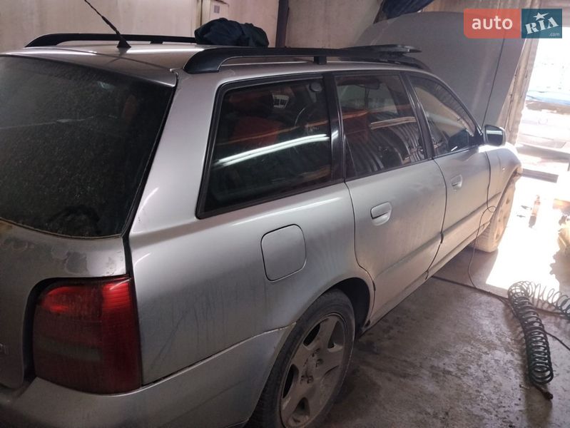 Универсал Audi A4 2000 в Хмельницком