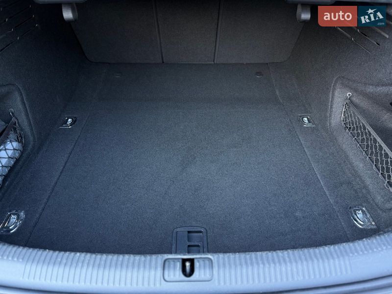 Седан Audi A4 2016 в Одесі