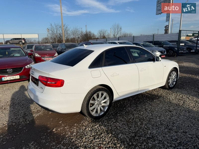 Седан Audi A4 2014 в Ивано-Франковске