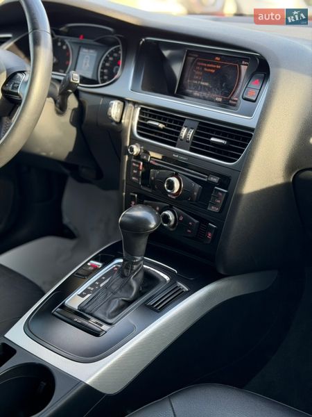 Седан Audi A4 2014 в Ивано-Франковске