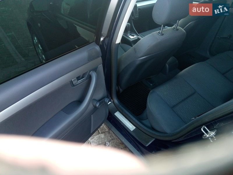 Седан Audi A4 2005 в Чернівцях
