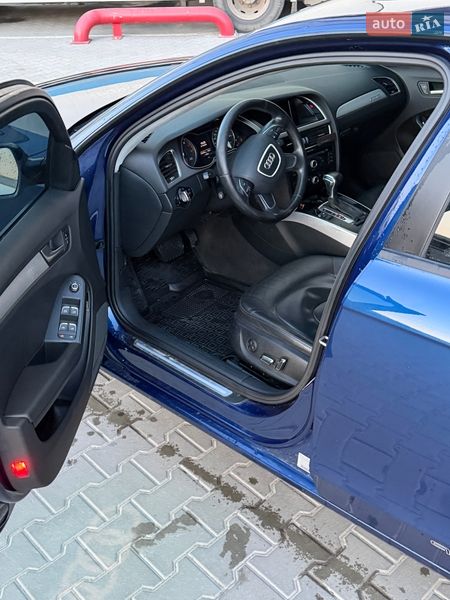 Седан Audi A4 2013 в Львові