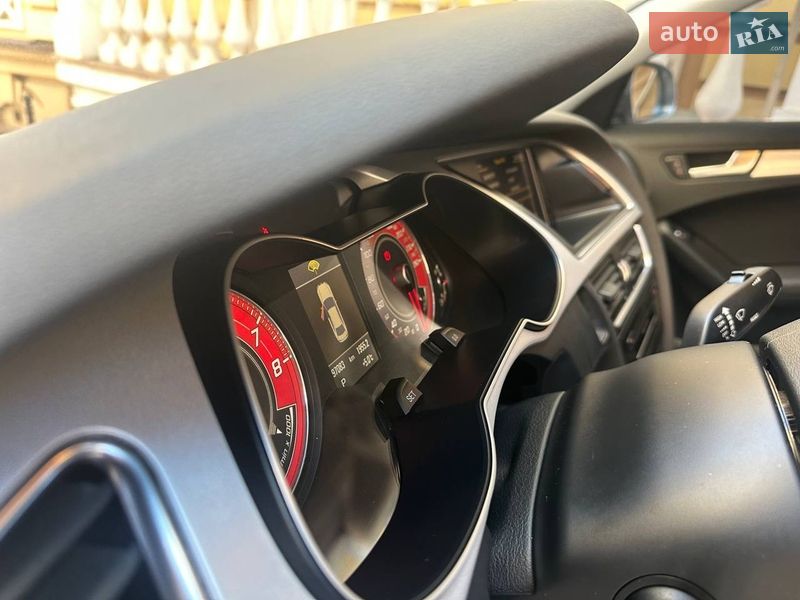 Седан Audi A4 2015 в Киеве