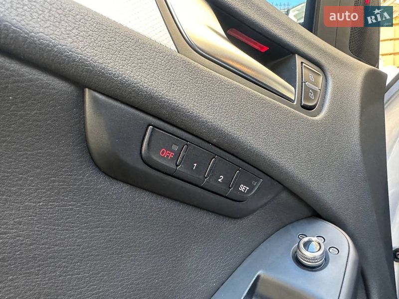 Седан Audi A4 2015 в Киеве