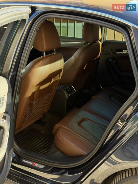 Седан Audi A4 2015 в Хмельницком
