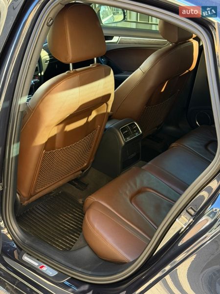 Седан Audi A4 2015 в Хмельницком