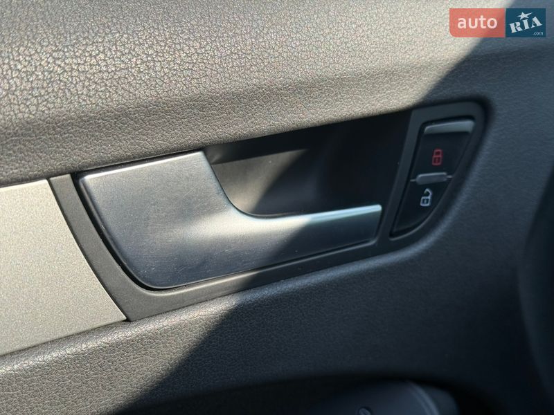 Універсал Audi A4 2009 в Рівному