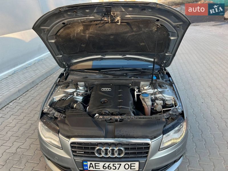 Седан Audi A4 2010 в Киеве