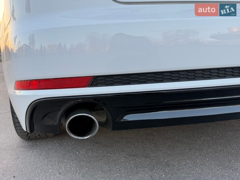 Седан Audi A4 2018 в Запорожье