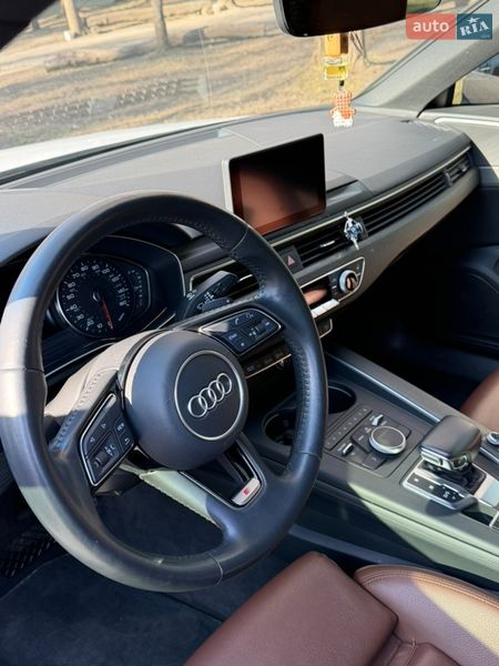 Седан Audi A4 2018 в Запорожье