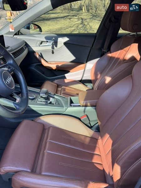 Седан Audi A4 2018 в Запорожье