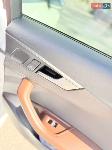 Седан Audi A4 2018 в Запорожье