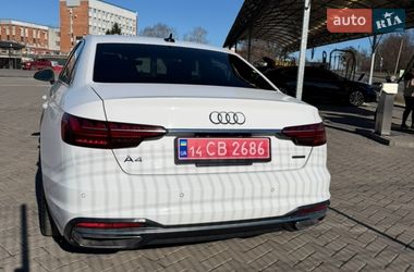 Седан Audi A4 2022 в Полтаве