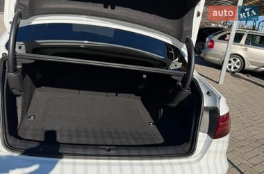 Седан Audi A4 2022 в Полтаве