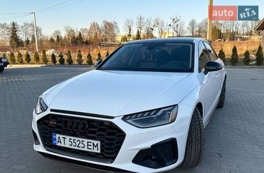 Седан Audi A4 2023 в Золочеве