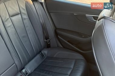Седан Audi A4 2023 в Золочеве