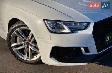 Седан Audi A4 2016 в Киеве