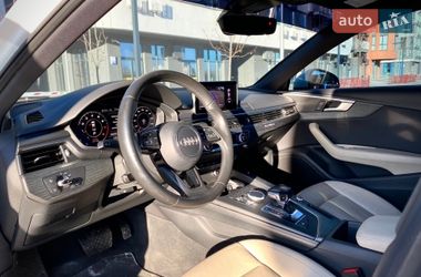 Седан Audi A4 2016 в Киеве