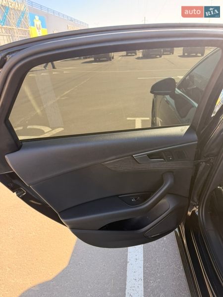 Седан Audi A4 2017 в Чернігові