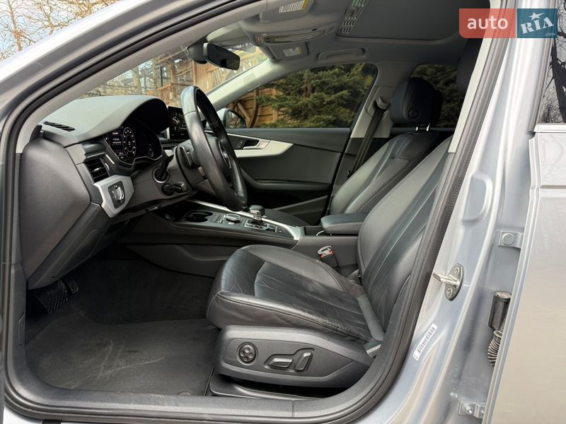Седан Audi A4 2017 в Львове