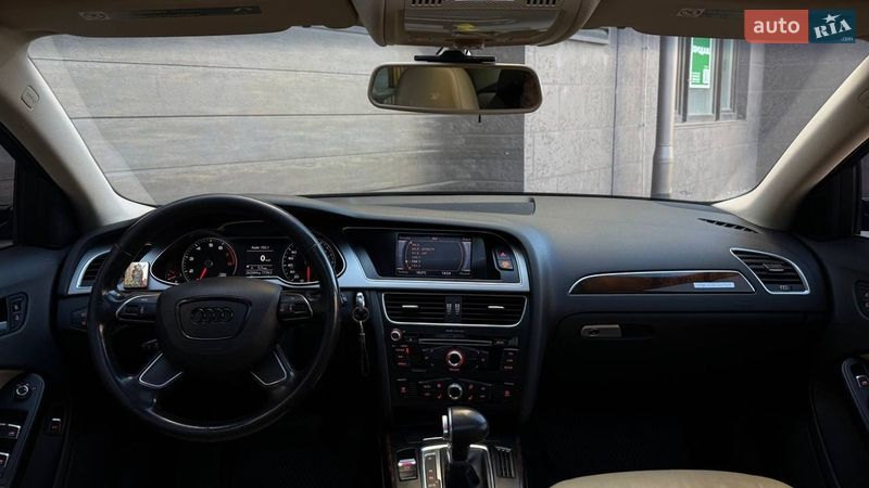 Седан Audi A4 2013 в Миколаєві