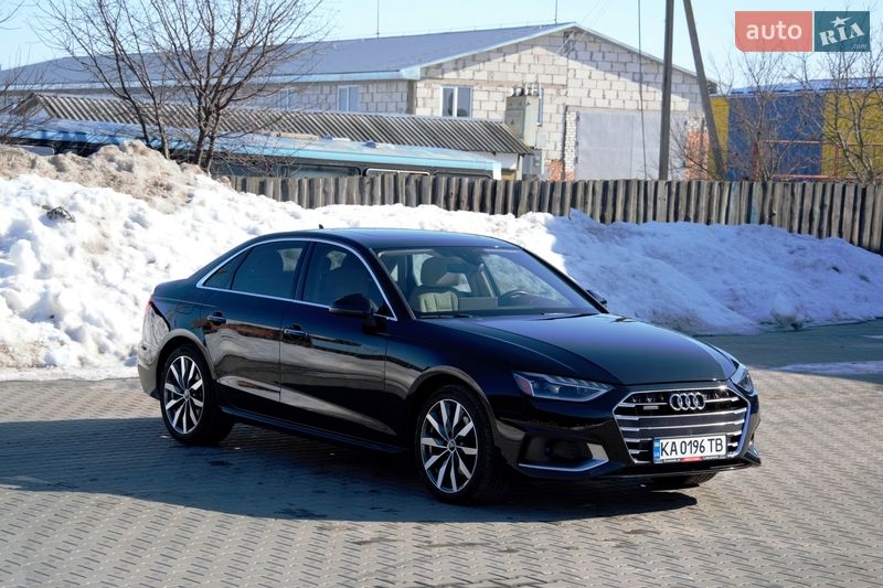 Седан Audi A4 2023 в Житомирі