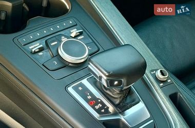 Седан Audi A4 2017 в Одессе