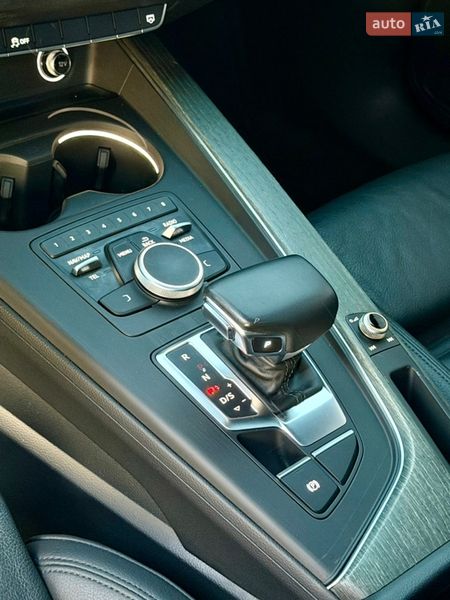 Седан Audi A4 2017 в Одессе