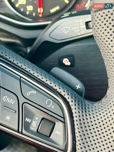 Седан Audi A4 2017 в Харькове