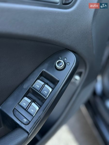 Седан Audi A4 2013 в Шостці